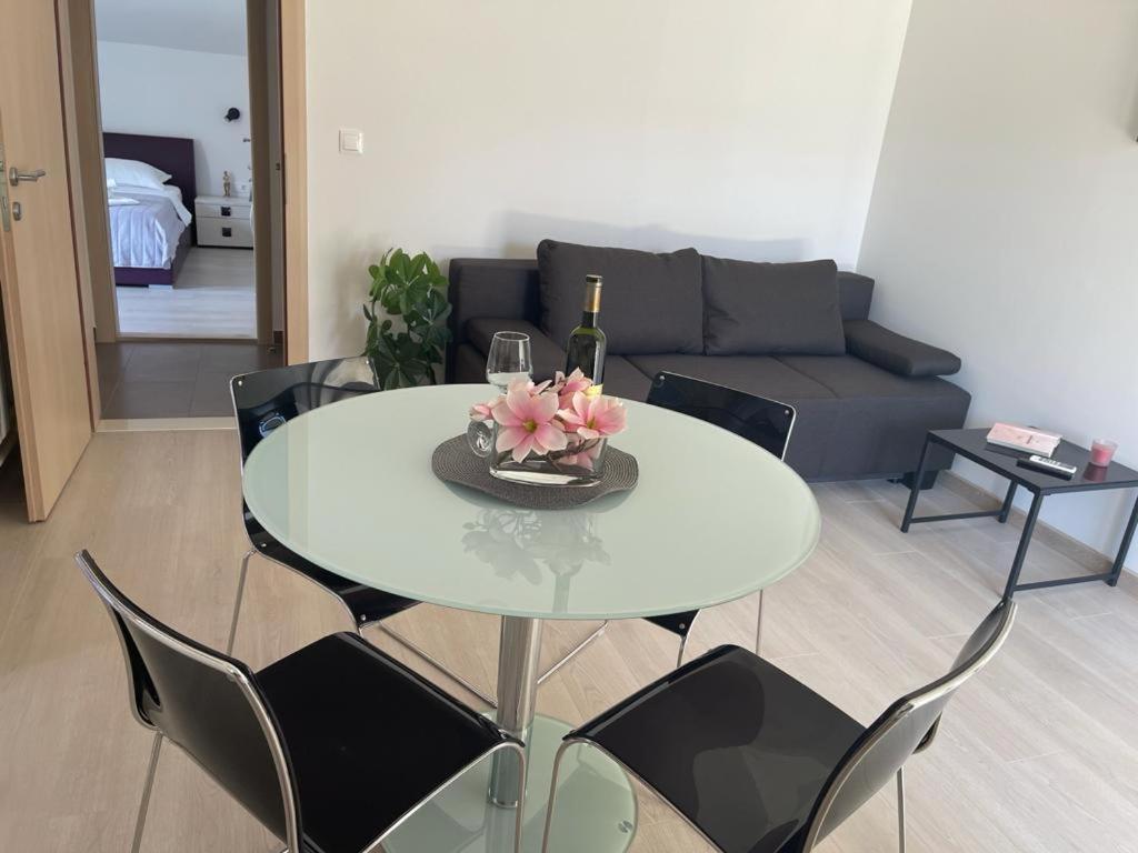 Villa Jadranka Apartments Tučepi Εξωτερικό φωτογραφία